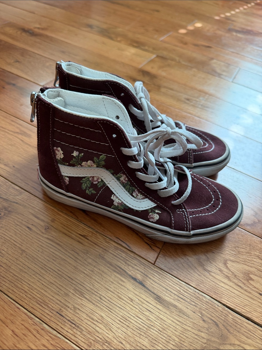 Vans Kids High-Top Sneakers in Burgundy with Floral Print